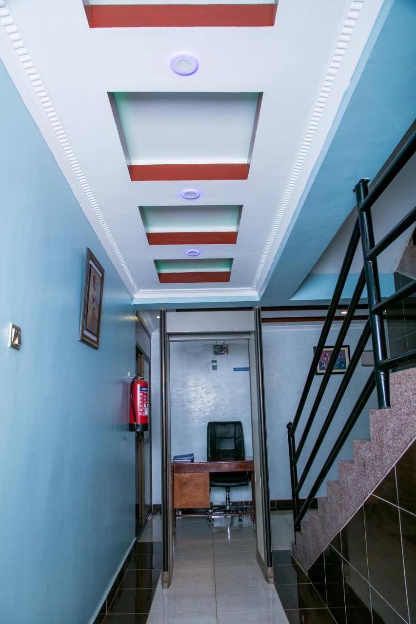 Red Sox Hotel Ltd Καμπάλα Εξωτερικό φωτογραφία