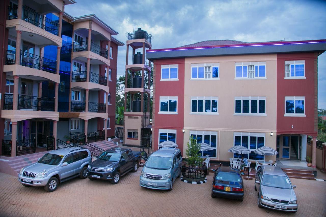 Red Sox Hotel Ltd Καμπάλα Εξωτερικό φωτογραφία