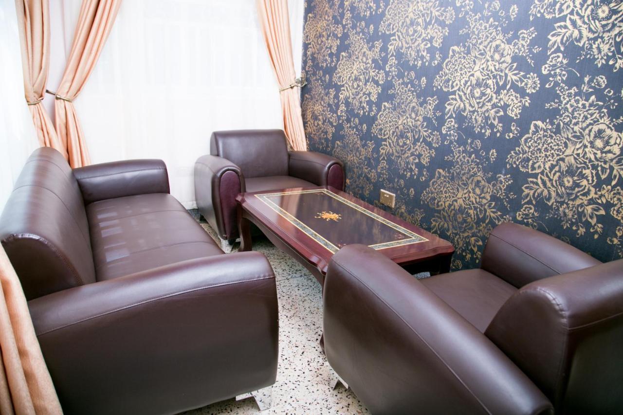 Red Sox Hotel Ltd Καμπάλα Εξωτερικό φωτογραφία
